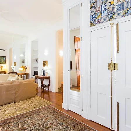Charming Traditional And Bright Apartman *