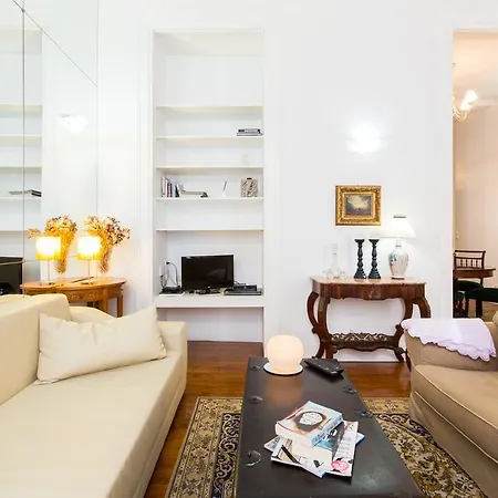 Charming Traditional And Bright Apartman Lisboa